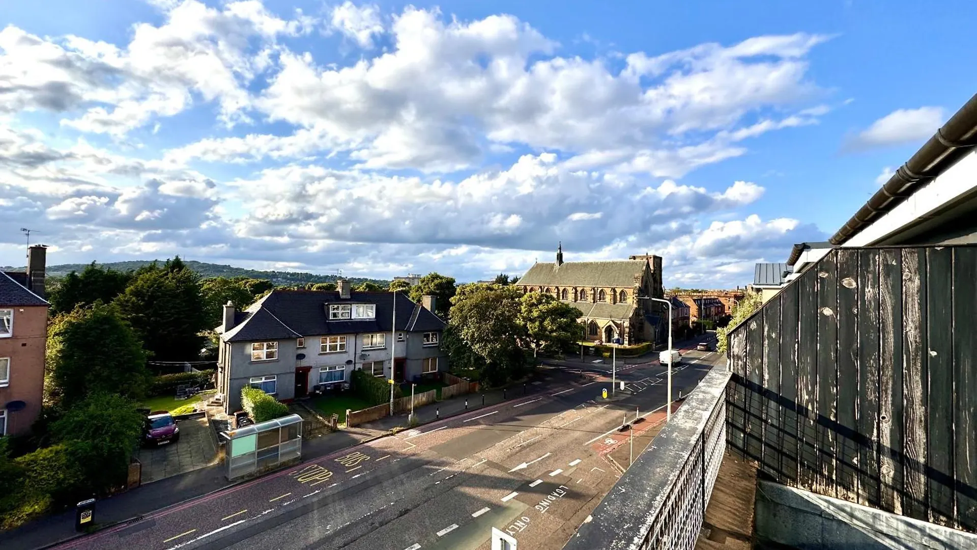 Appins Penthouse Edinburgh Luxury Apartment - Fast Wifi & Free Parking