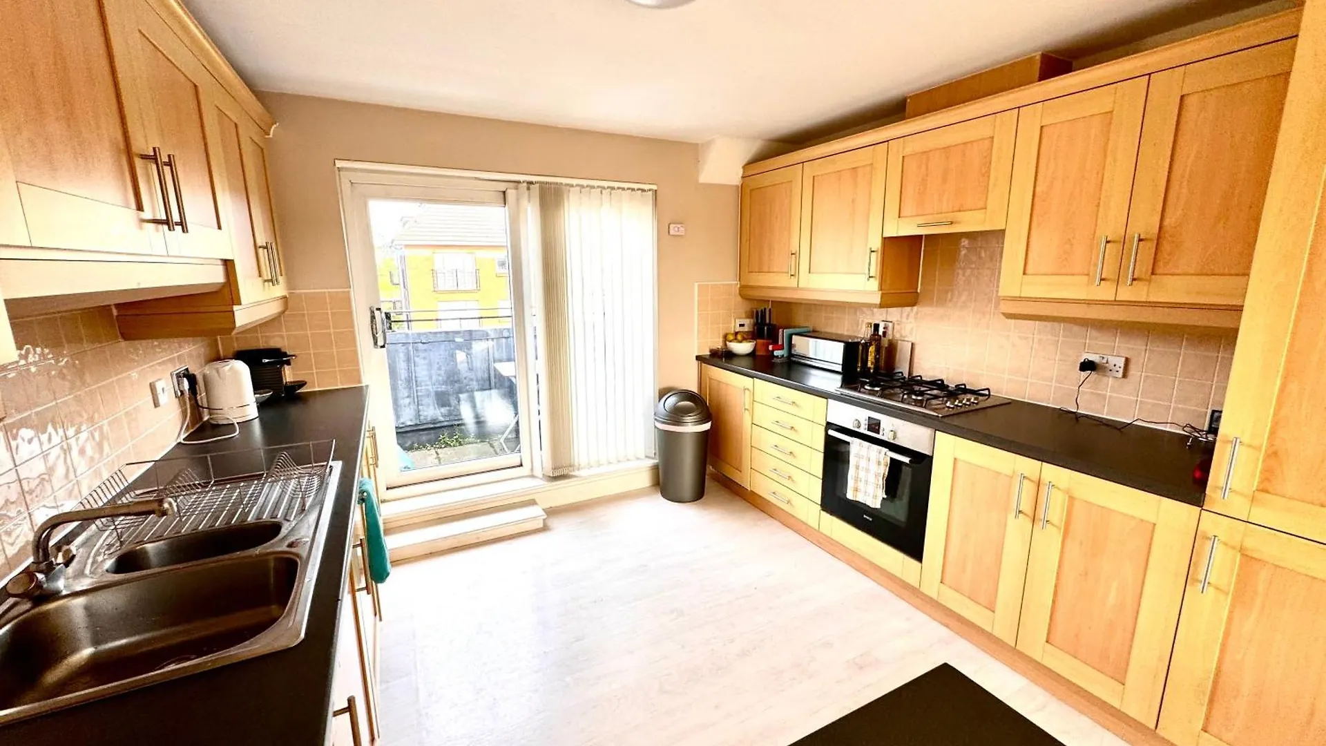 Appins Penthouse Edinburgh Luxury Apartment - Fast Wifi & Free Parking United Kingdom